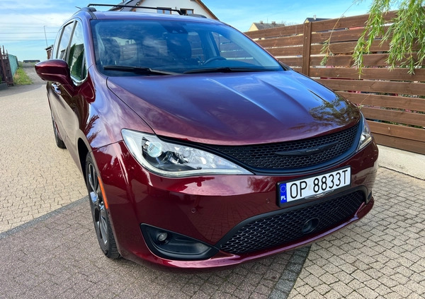 Chrysler Pacifica cena 129700 przebieg: 35800, rok produkcji 2019 z Kuźnia Raciborska małe 497